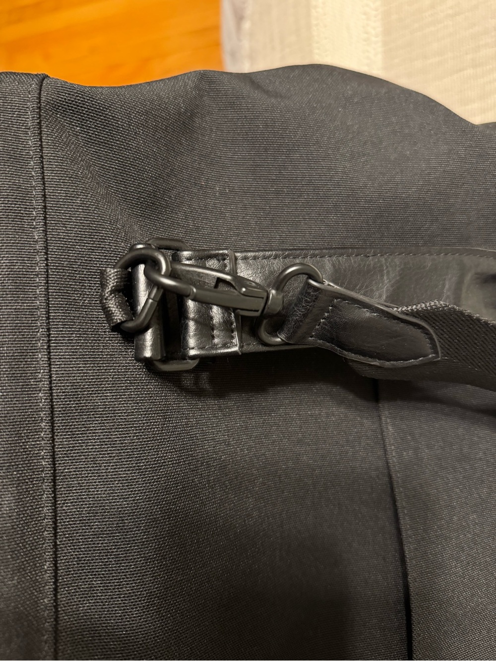 Beis Weekender Bag in Black - Picture 6 of 11